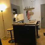 Au Fil Du Clain — T2 Cosy, Parking & Fibre Apartment *