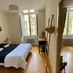 Au Fil Du Clain — T2 Cosy, Parking & Fibre * Poitiers