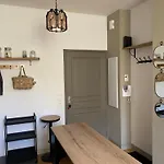 Au Fil Du Clain — T2 Cosy, Parking & Fibre * Poitiers