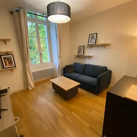 Au Fil Du Clain — T2 Cosy, Parking & Fibre Apartment Poitiers