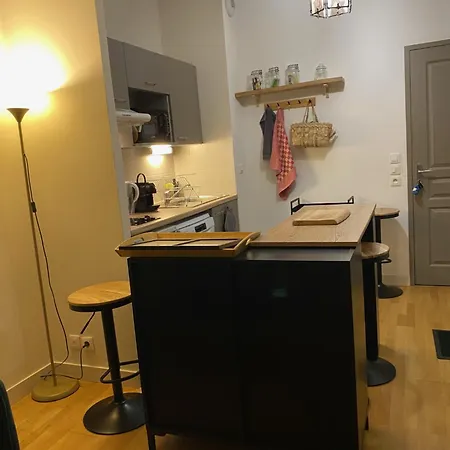 Au Fil Du Clain — T2 Cosy, Parking & Fibre Apartment *