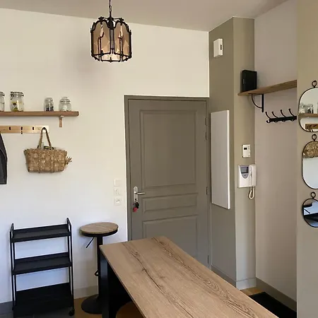 Au Fil Du Clain — T2 Cosy, Parking & Fibre * Poitiers