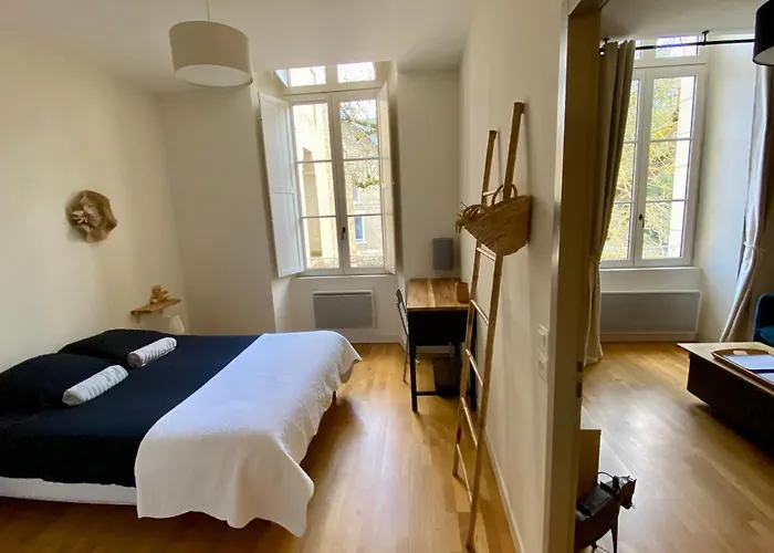 T2 Cosy Et Calme, Parking Prive Et Fibre Inclus * Пуатьє