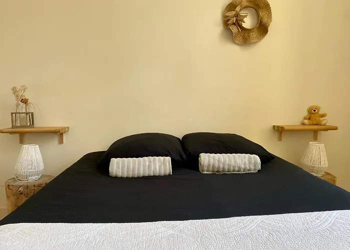 Apartment T2 Cosy Et Calme, Parking Prive Et Fibre Inclus *